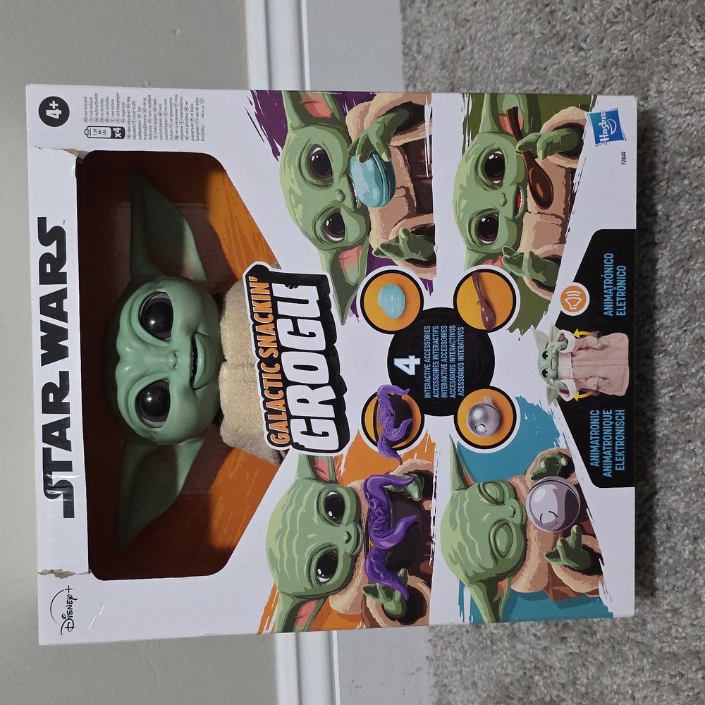 New Hasbro Disney Star Wars Galactic Snackin' Grogu The Mandalorian Animatronic